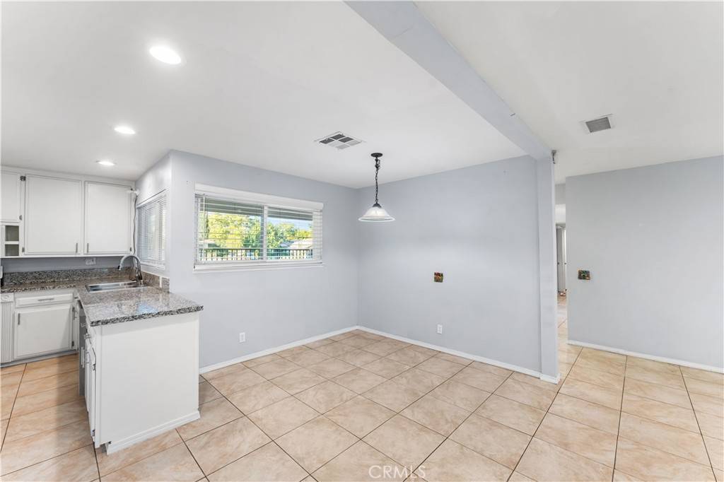 Lancaster, CA 93536,43605 Lively