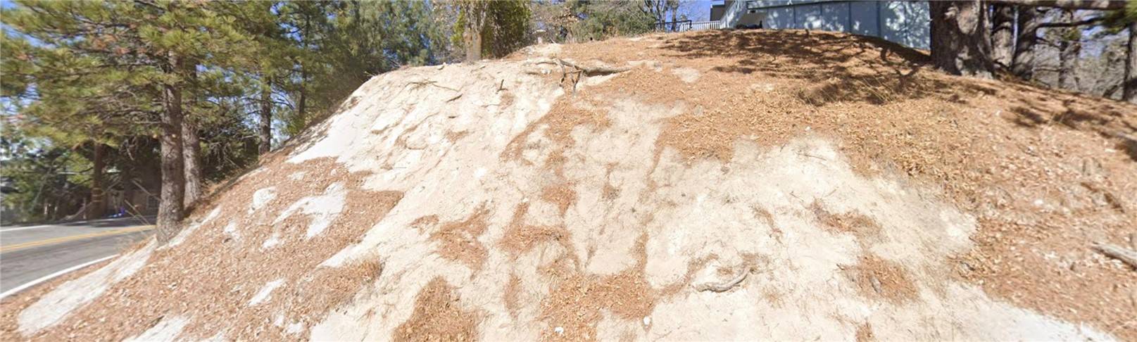 Running Springs, CA 92382,30460 Live Oak