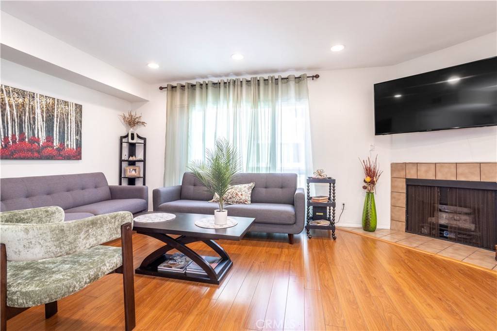 Van Nuys, CA 91405,7319 Hazeltine Ave #5