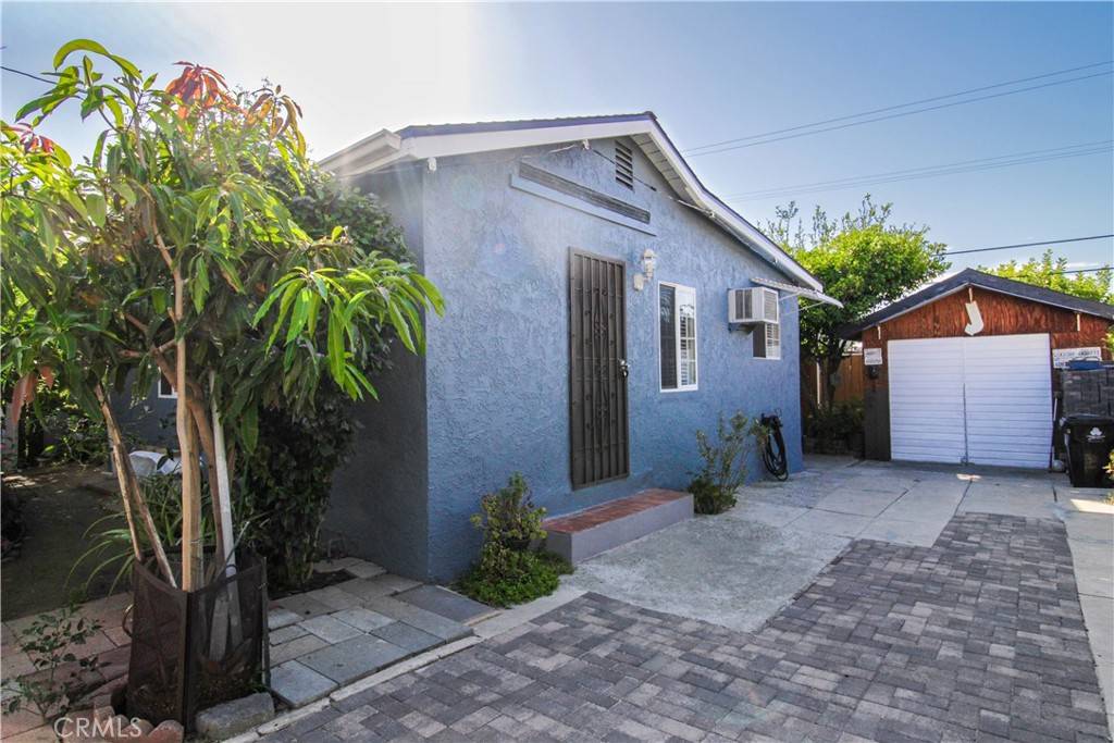 Los Angeles, CA 90042,5226 Range View AVE