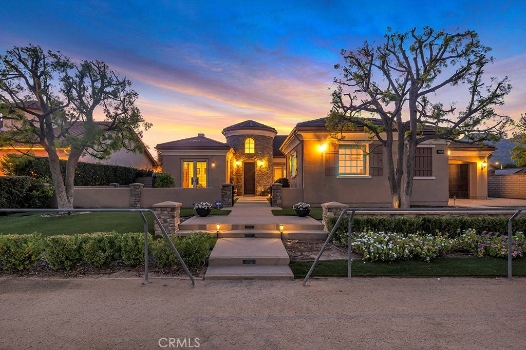 Chatsworth, CA 91311,9661 Shoup AVE