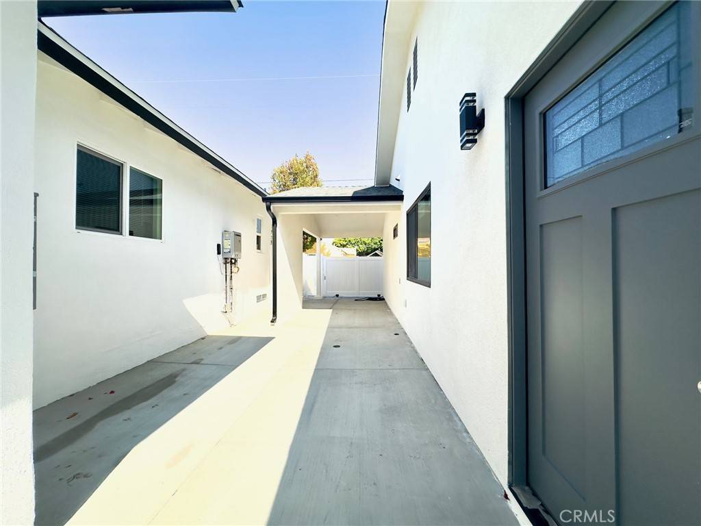 Van Nuys, CA 91406,15950 Cohasset ST