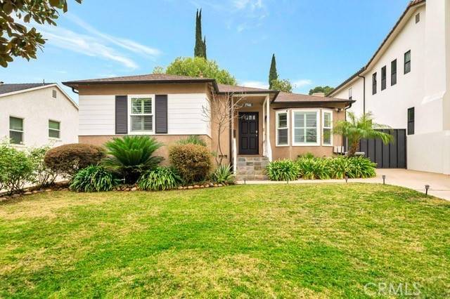 Encino, CA 91316,17946 Valley Vista BLVD