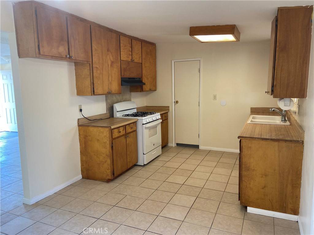 California City, CA 93505,8580 Jacaranda AVE