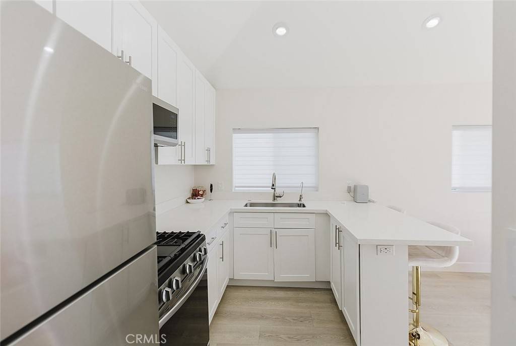 Granada Hills, CA 91344,11203 Montgomery AVE