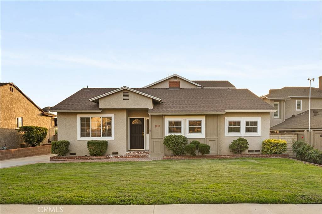 Burbank, CA 91504,1819 Richard ST