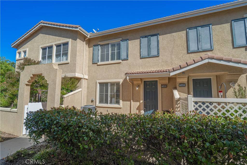 Saugus, CA 91350,25405 Silver Crest CT