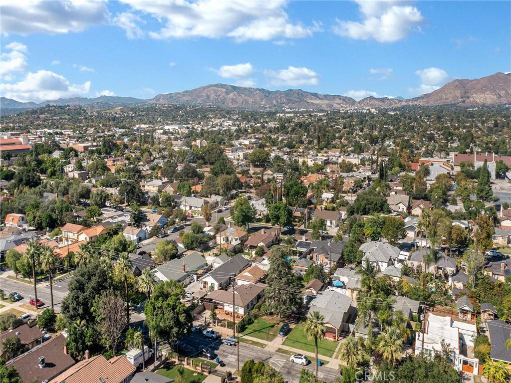 San Fernando, CA 91340,523 Griswold