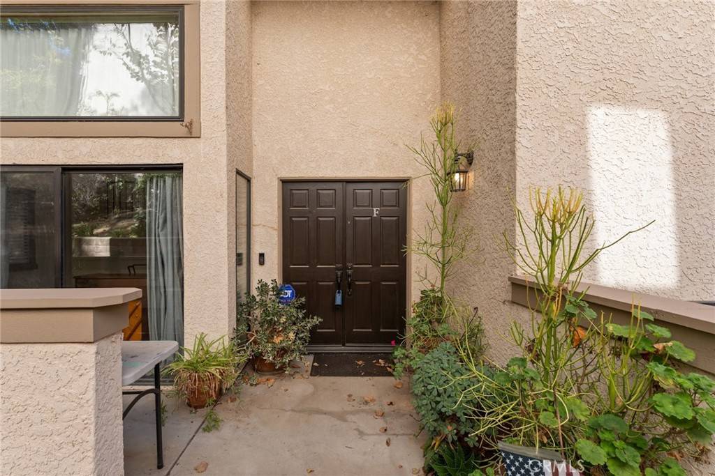 Calabasas, CA 91302,26128 Alizia Canyon