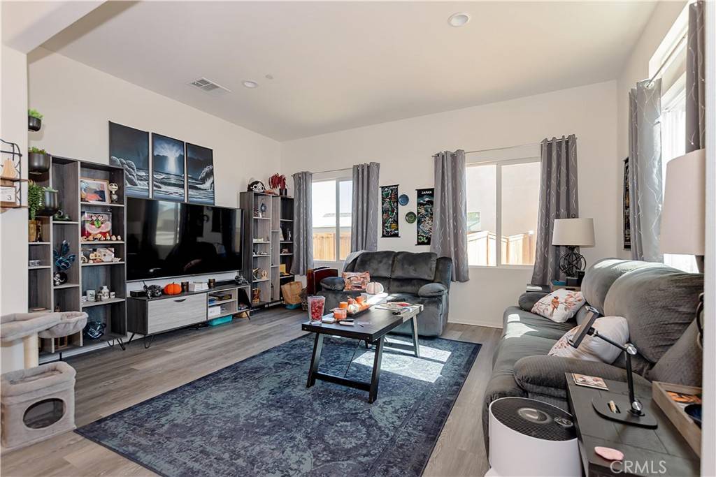 Rosamond, CA 93560,3013 Via Bella Rosa