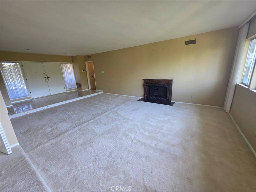 Encino, CA 91316,17100 Oak View DR