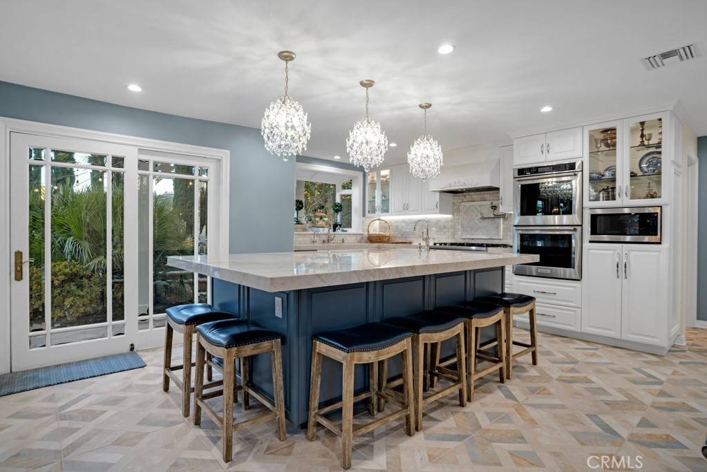 West Hills, CA 91307,24630 Kittridge ST