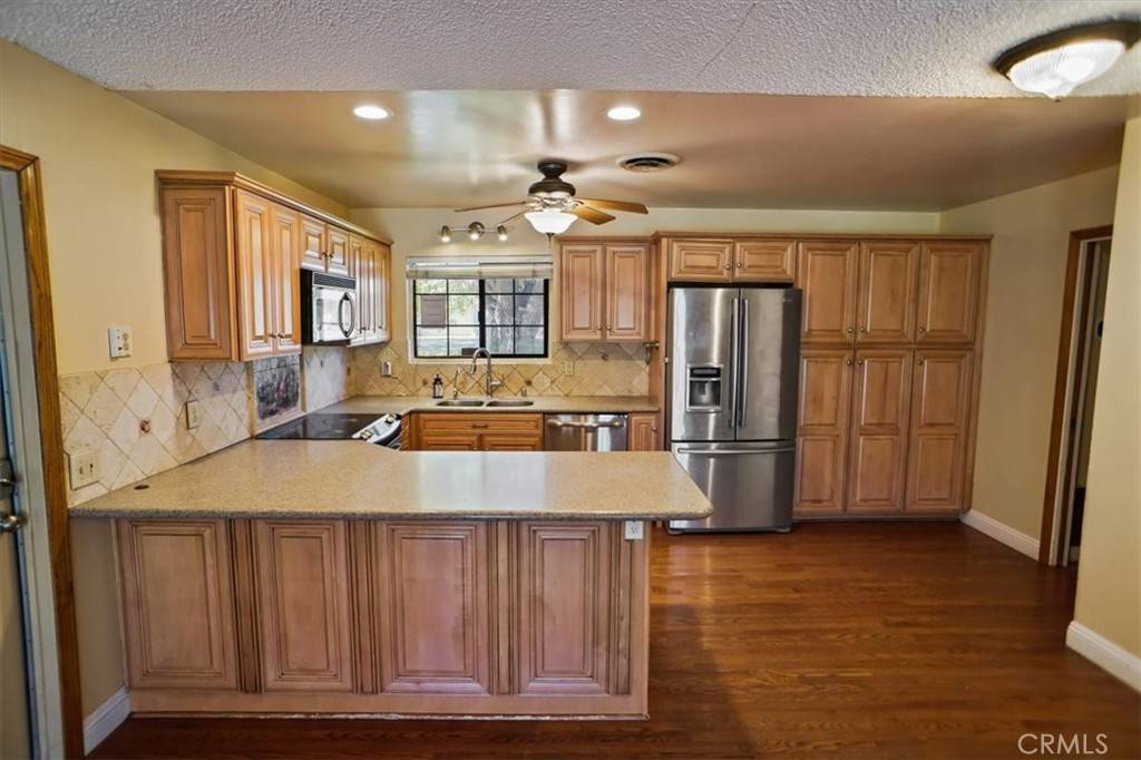 Lancaster, CA 93536,43770 Lively