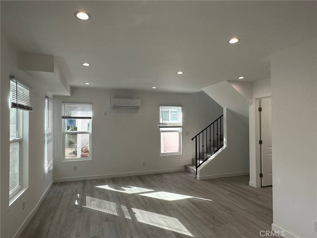 Reseda, CA 91335,7012 Bertrand AVE