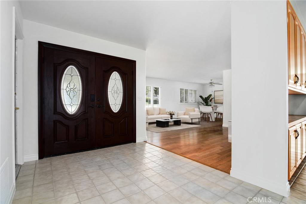 Thousand Oaks, CA 91362,1391 Morrow CIR