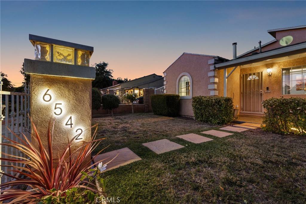 North Hollywood, CA 91606,6542 Babcock AVE