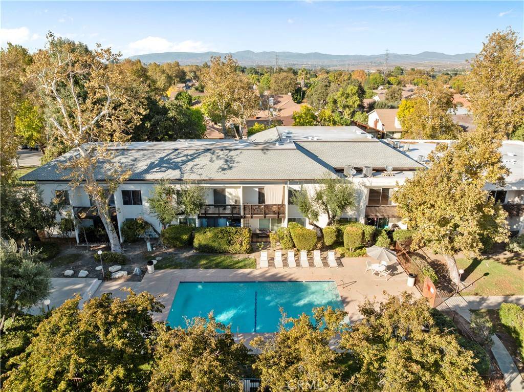 Valencia, CA 91355,23515 Lyons #225