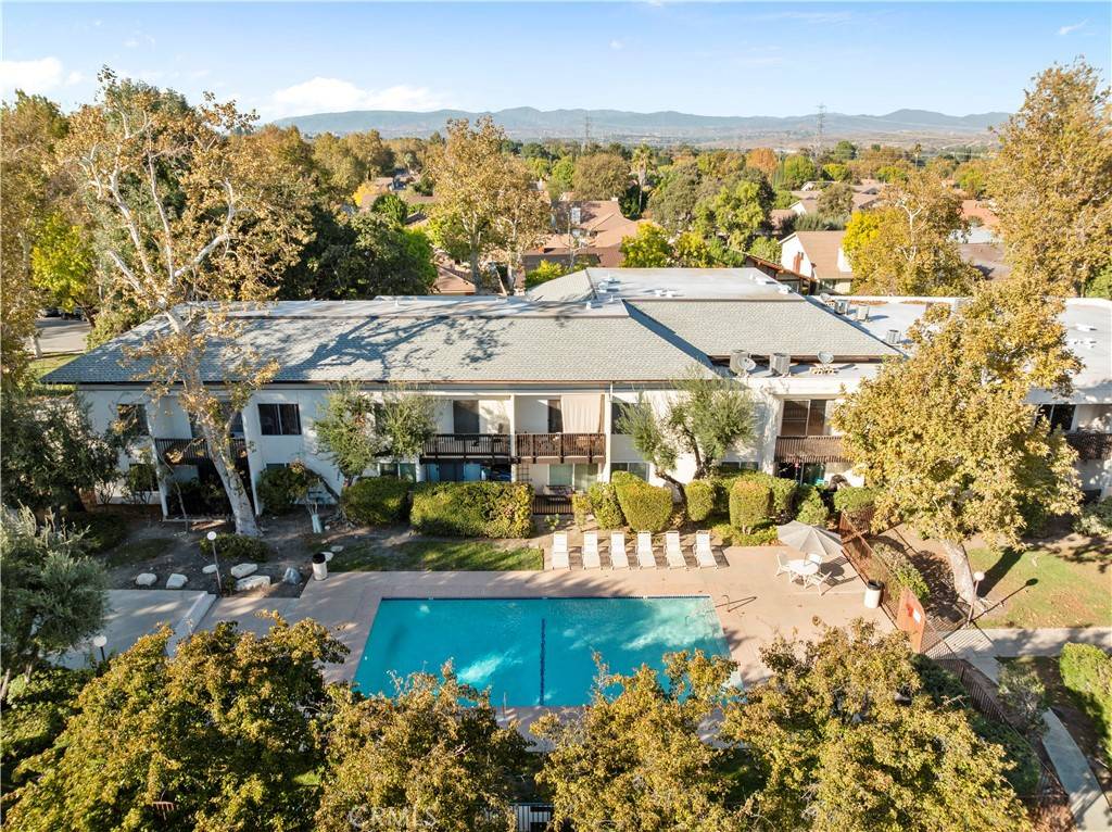 Valencia, CA 91355,23515 Lyons #225