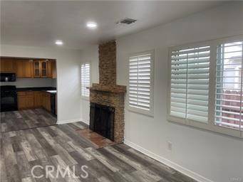 Canoga Park, CA 91303,22029 Covello