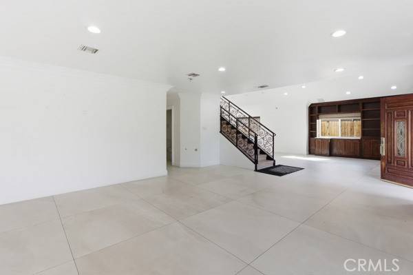 Encino, CA 91316,5048 Hesperia AVE