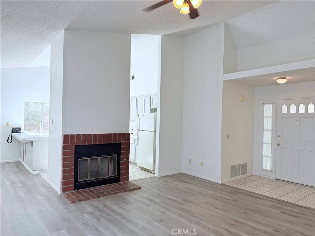 Palmdale, CA 93551,39330 Gainsborough