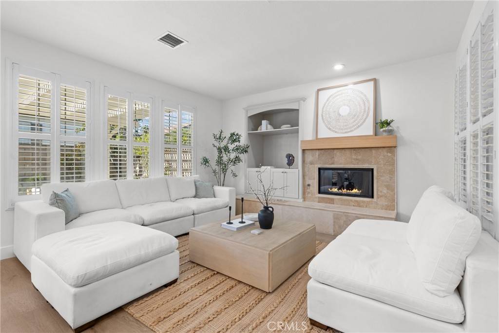 Simi Valley, CA 93065,173 Parkside DR