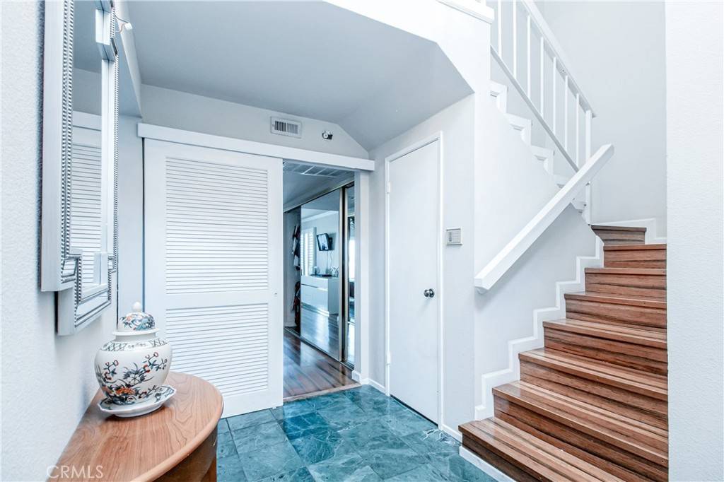 Encino, CA 91316,5440 Lindley AVE #310