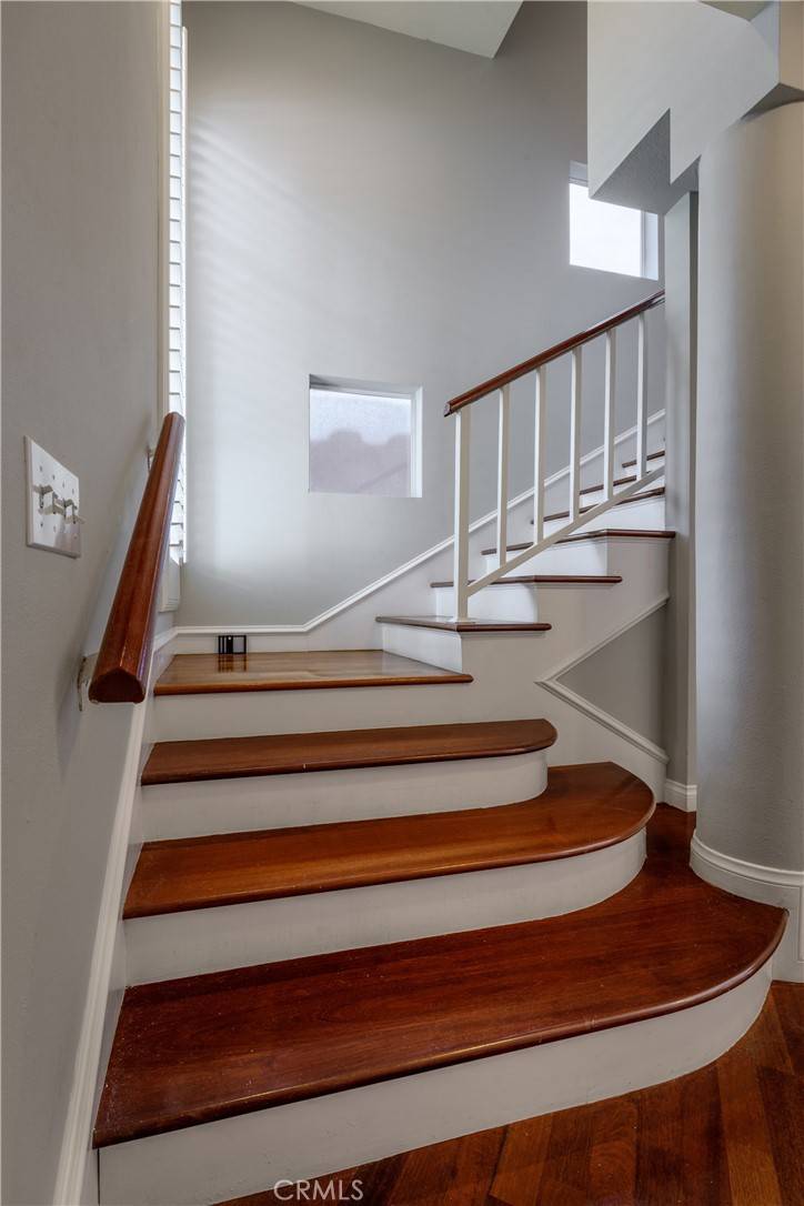 Canoga Park, CA 91303,7325 Vassar