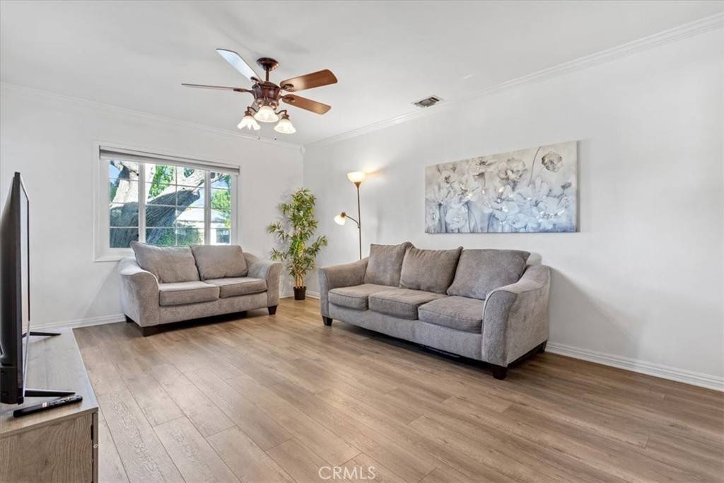 Encino, CA 91316,17900 Hatteras St