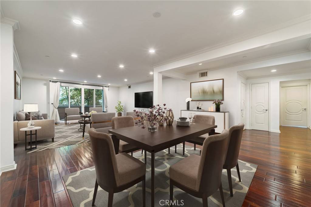 Sherman Oaks, CA 91403,4533 Vista Del Monte #102