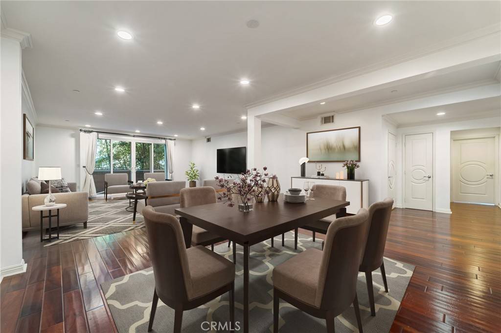 Sherman Oaks, CA 91403,4533 Vista Del Monte #102