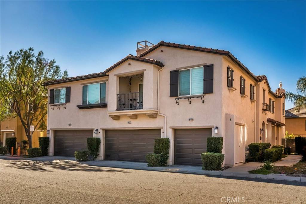 Saugus, CA 91350,19336 Opal LN