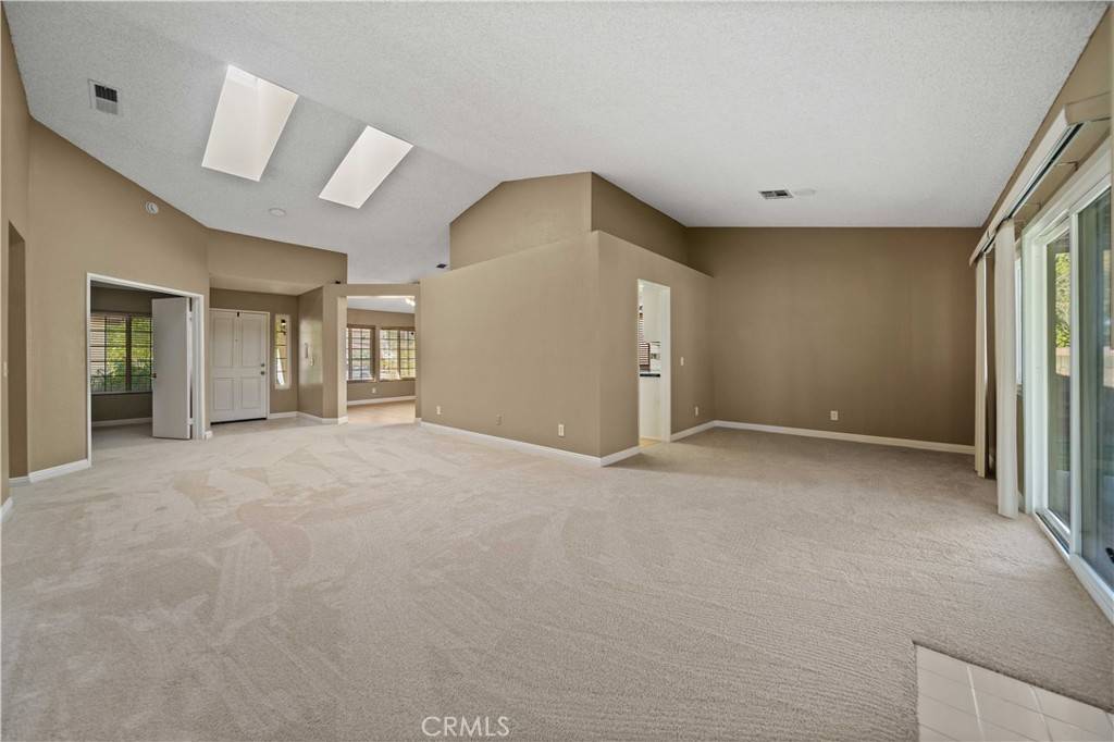 Lancaster, CA 93536,44202 W Halcom