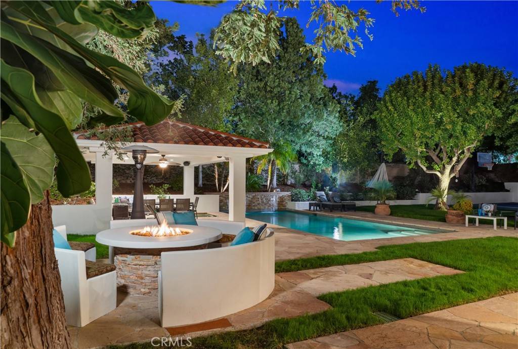 Calabasas, CA 91302,25527 Hamilton CT