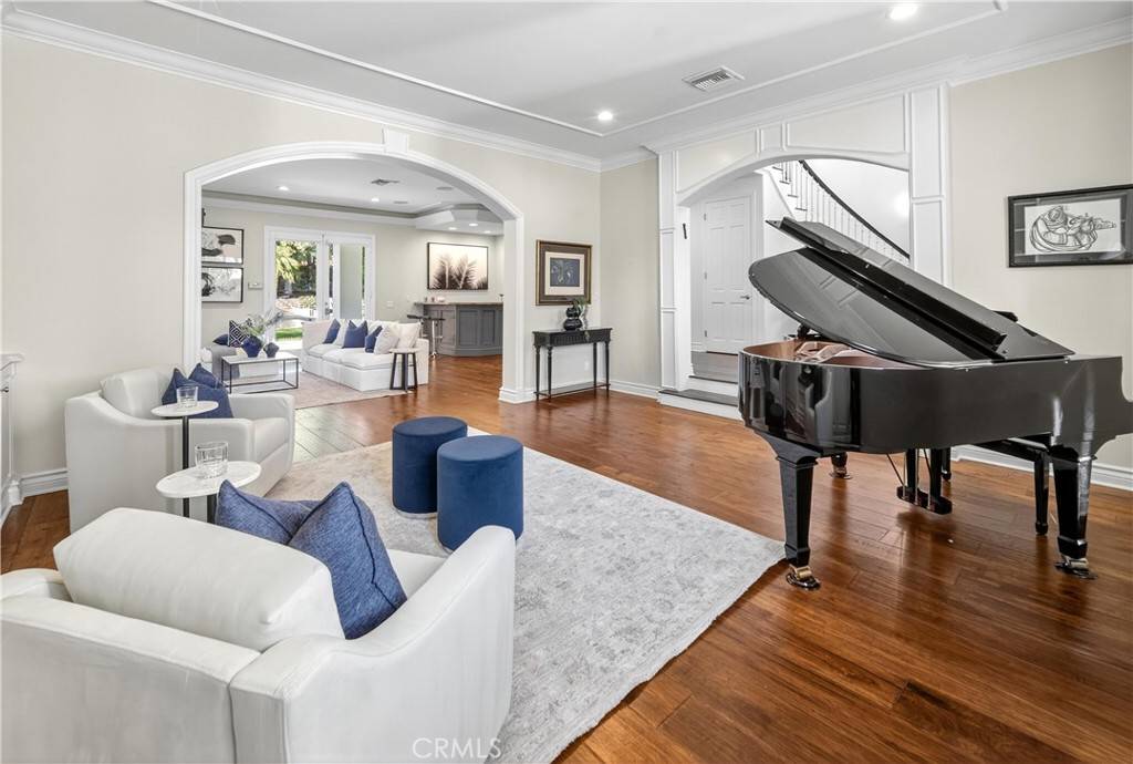 Calabasas, CA 91302,25527 Hamilton CT