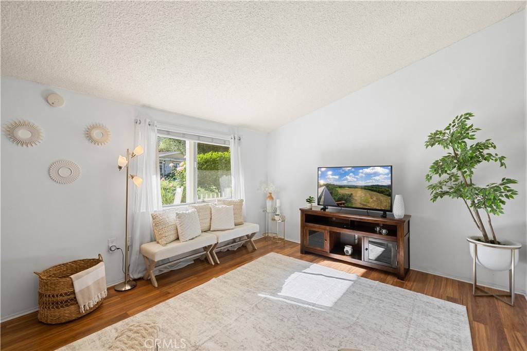 Newhall, CA 91321,19116 Avenue Of The Oaks #B