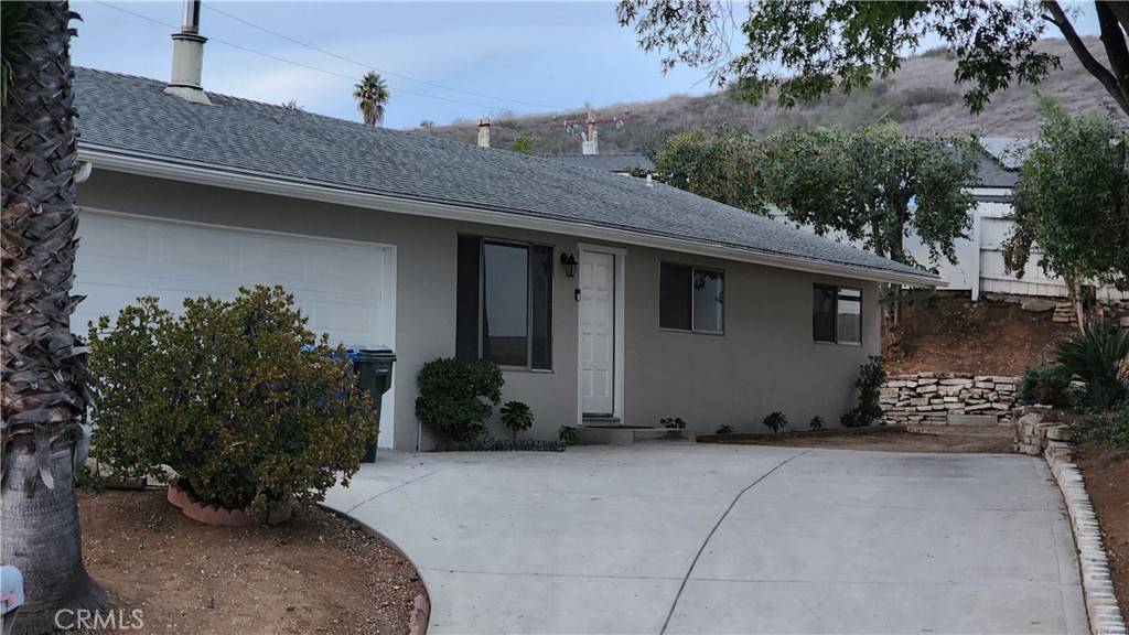 Thousand Oaks, CA 91362,2453 Los Feliz