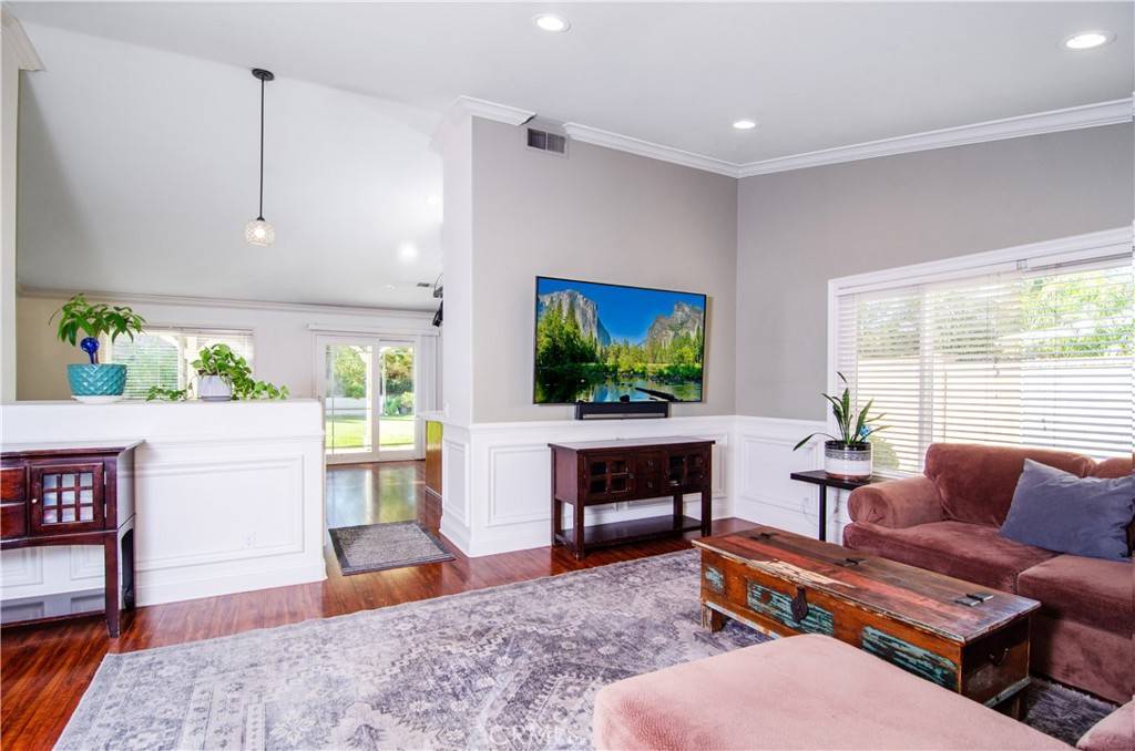 Canyon Country, CA 91351,19727 Skyview CT