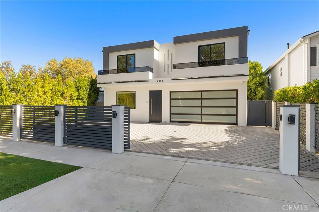 Studio City, CA 91604,4252 Shadyglade