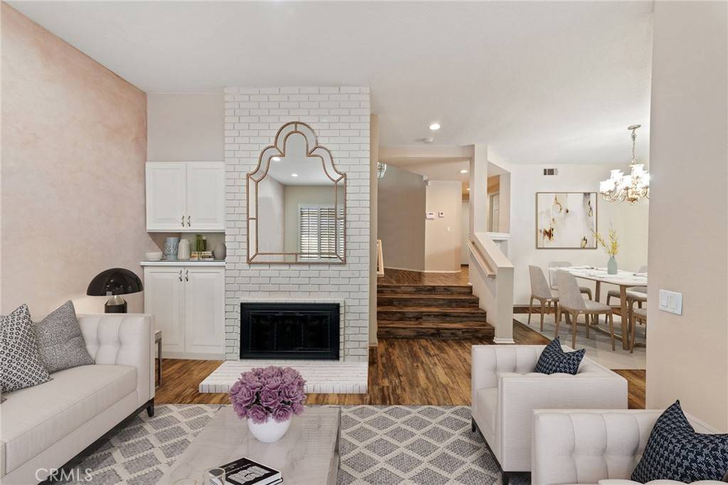 Woodland Hills, CA 91367,20950 Oxnard ST #54