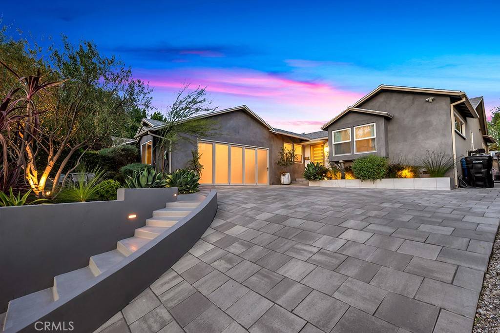 Sherman Oaks, CA 91423,4716 Tyrone AVE