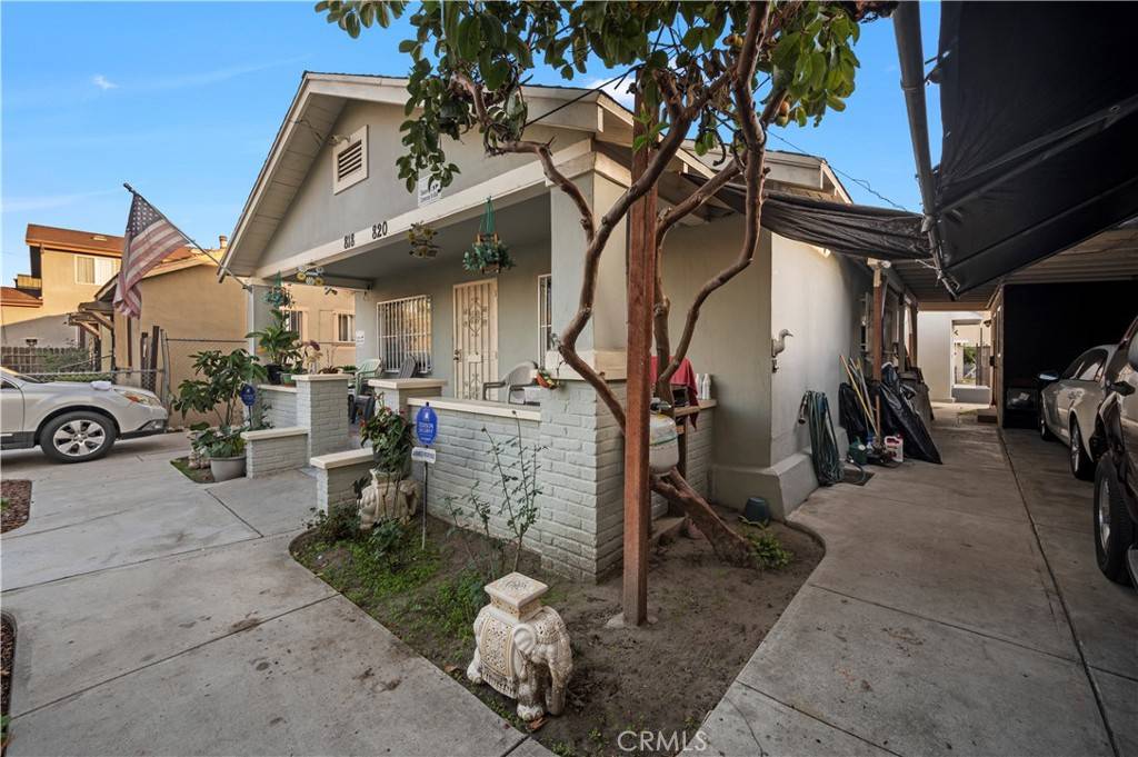 Los Angeles, CA 90044,818 W 65th