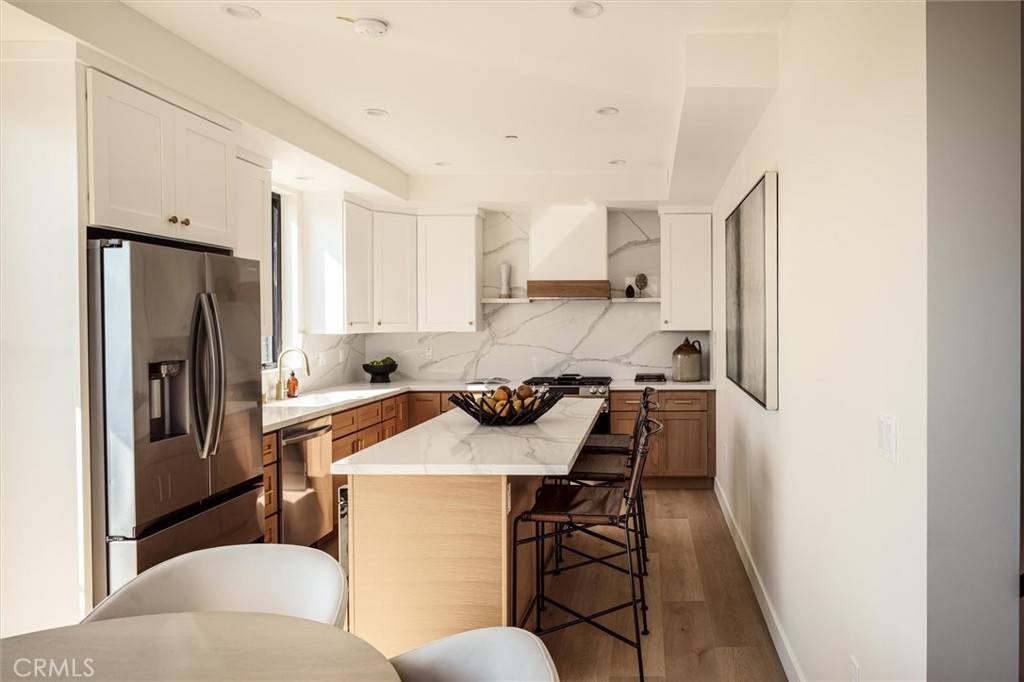 Los Angeles, CA 90016,5441 Blackwelder