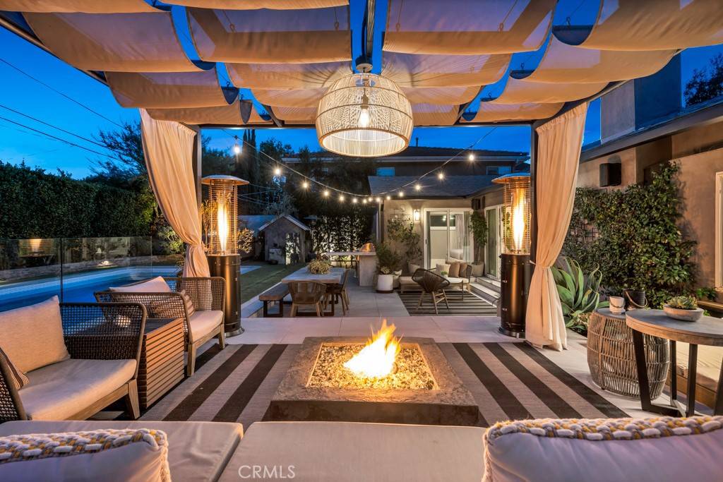 Sherman Oaks, CA 91423,4716 Tyrone