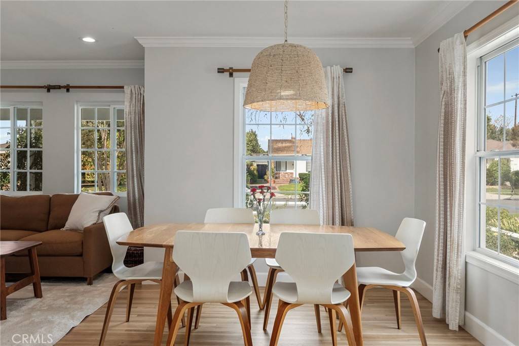 Lake Balboa, CA 91406,16600 Gilmore ST