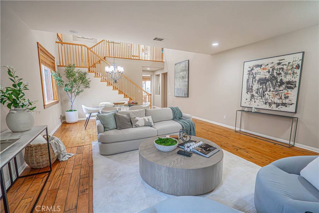 Saugus, CA 91390,28419 Hidden Hills DR