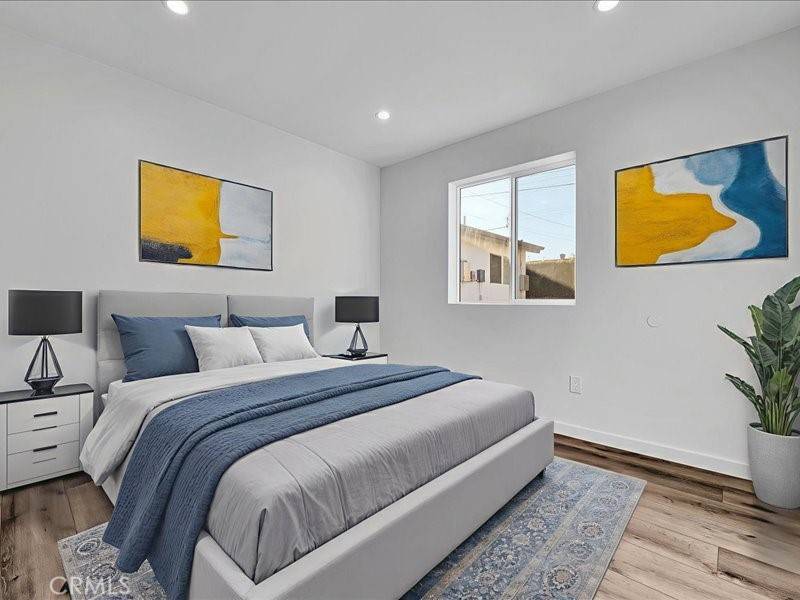 Simi Valley, CA 93065,1020 Dennis #B