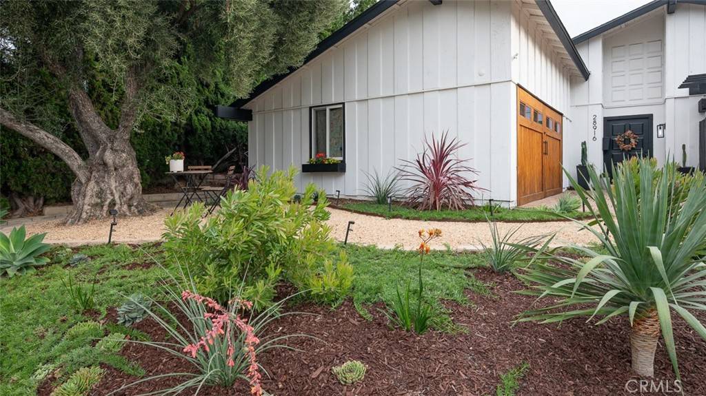 Agoura Hills, CA 91301,28916 Valley Heights