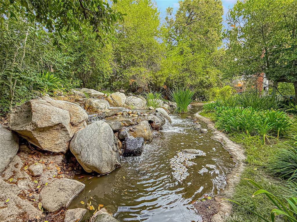 Canoga Park, CA 91303,7050 Shoup #163