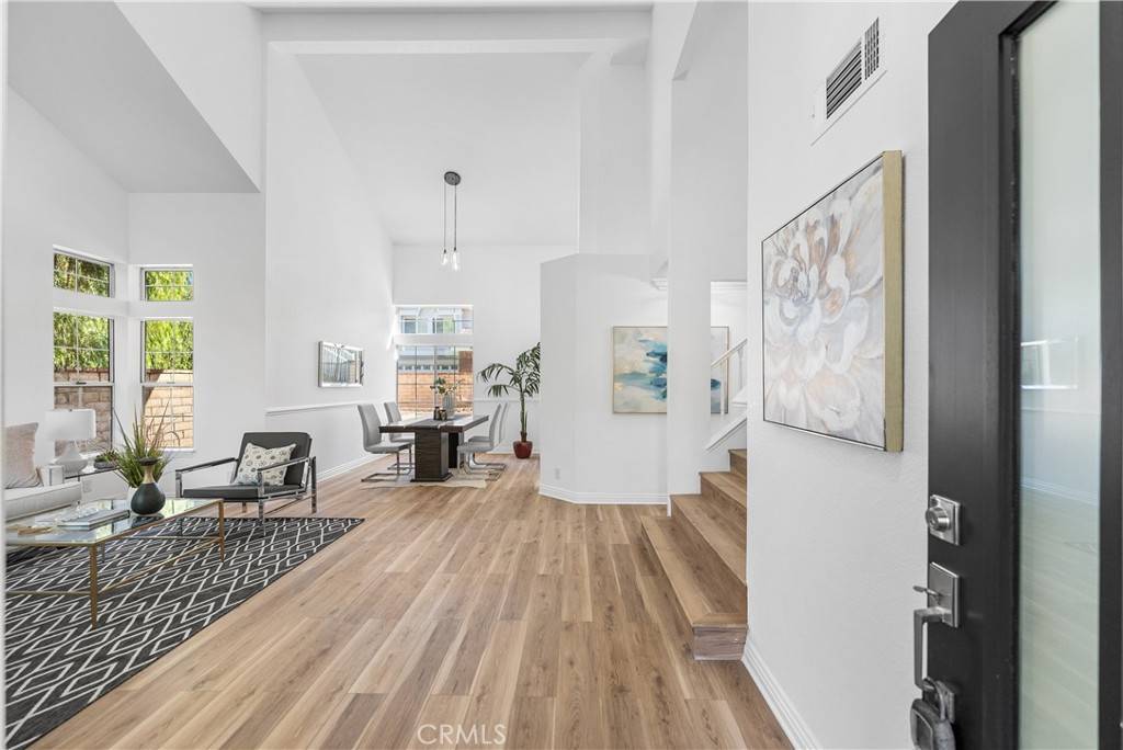 Saugus, CA 91350,22030 Scallion DR